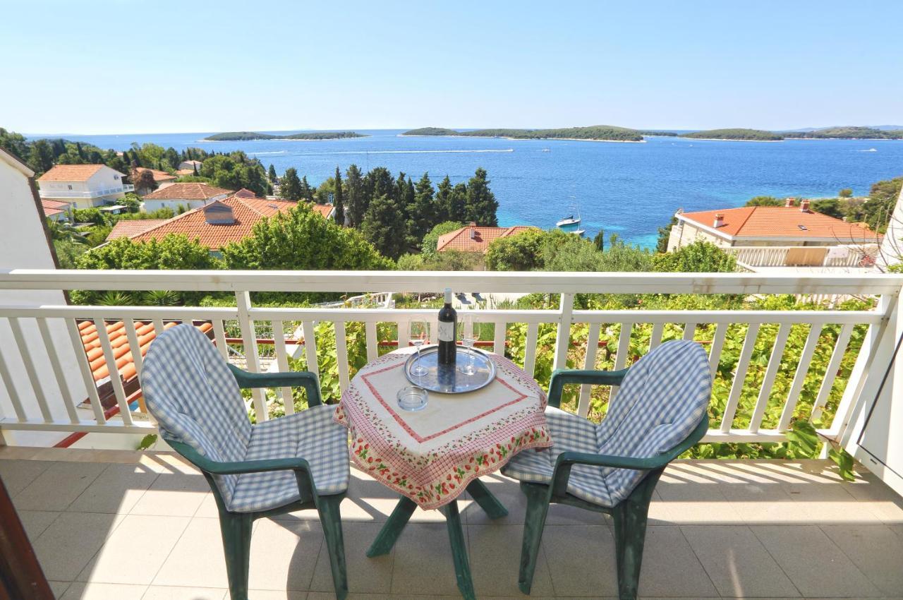 Apartment Stefani Χβαρ Εξωτερικό φωτογραφία