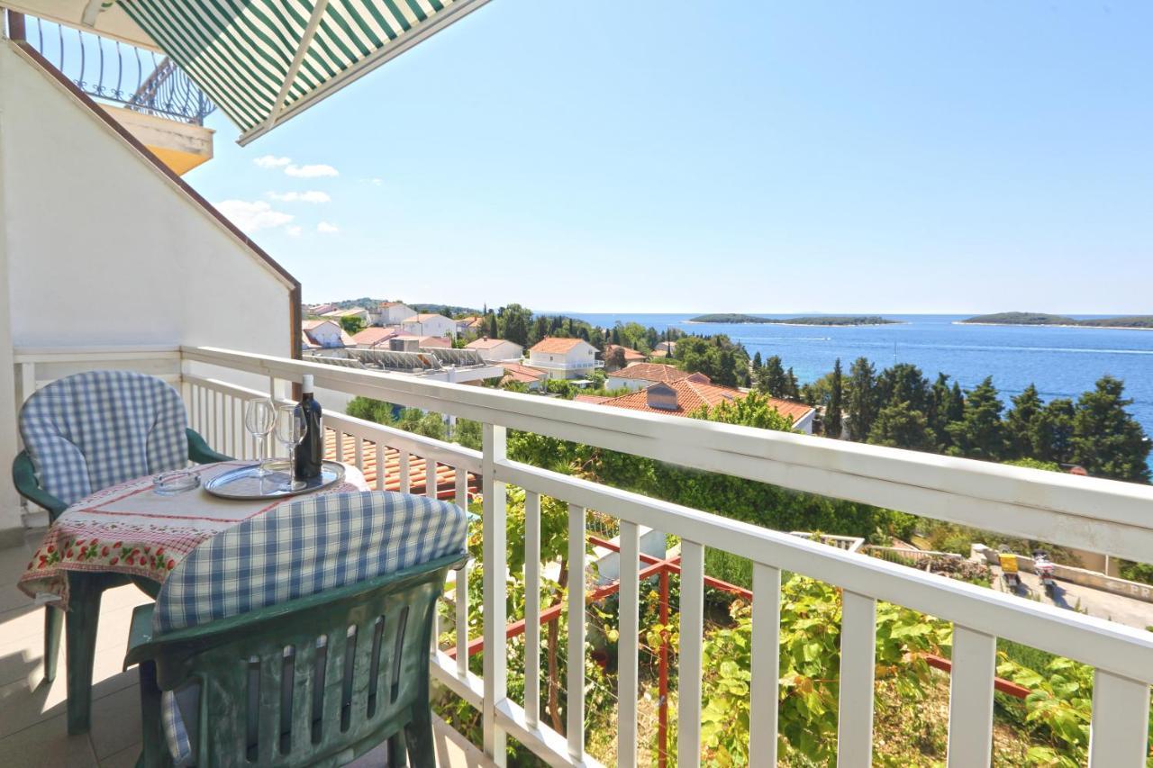 Apartment Stefani Χβαρ Εξωτερικό φωτογραφία