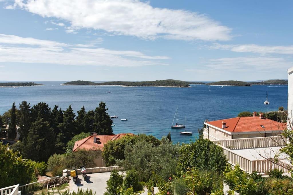 Apartment Stefani Χβαρ Εξωτερικό φωτογραφία