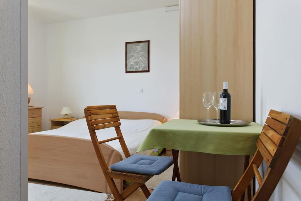 Apartment Stefani Χβαρ Δωμάτιο φωτογραφία