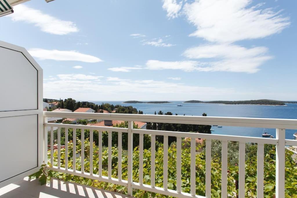 Apartment Stefani Χβαρ Δωμάτιο φωτογραφία